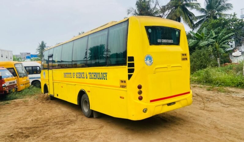 
								TATA LPT BUS full									