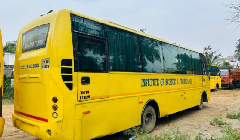 
								TATA LPT BUS full									