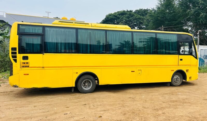 
								TATA LPT 912 BUS full									