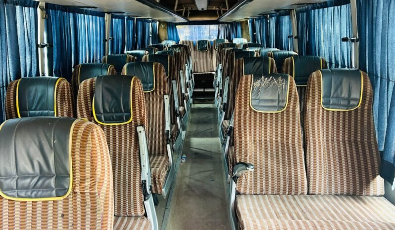 
								TATA LPT 912 BUS full									