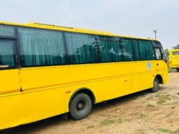 
										TATA LPT 912 BUS full									