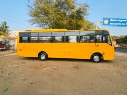 
										TATA LPT 912 BUS full									
