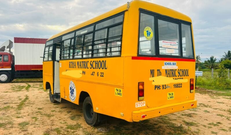 
								MAHINDRA MINI TOURISTER 24 SEATER – 2004 MODEL full									